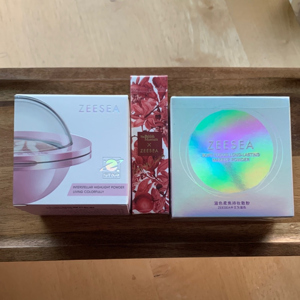 ZEESEA Cosmetics Bundle with Setting Powder, Highlighter, and Lipstick